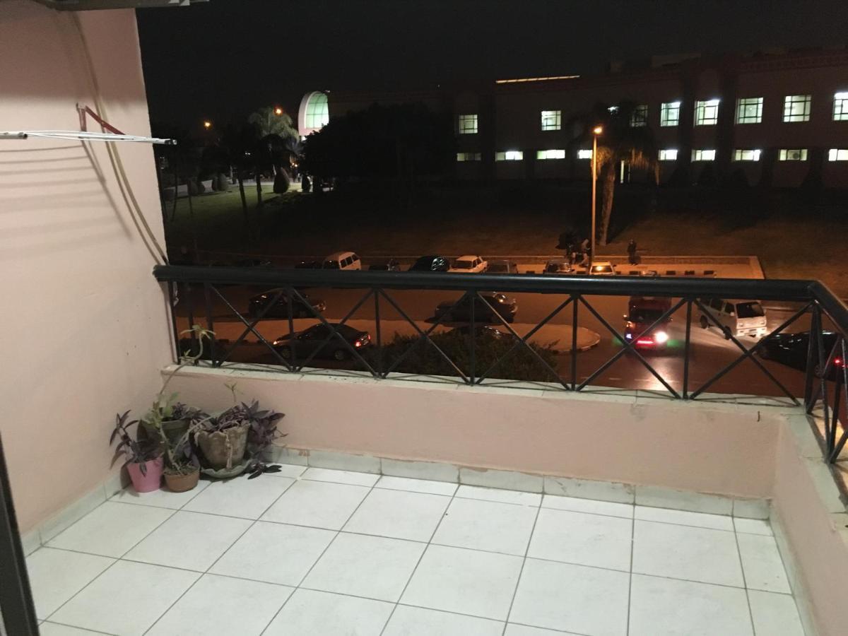 Two-Bedroom Apartment At Al Rehab El El Cairo Exterior foto